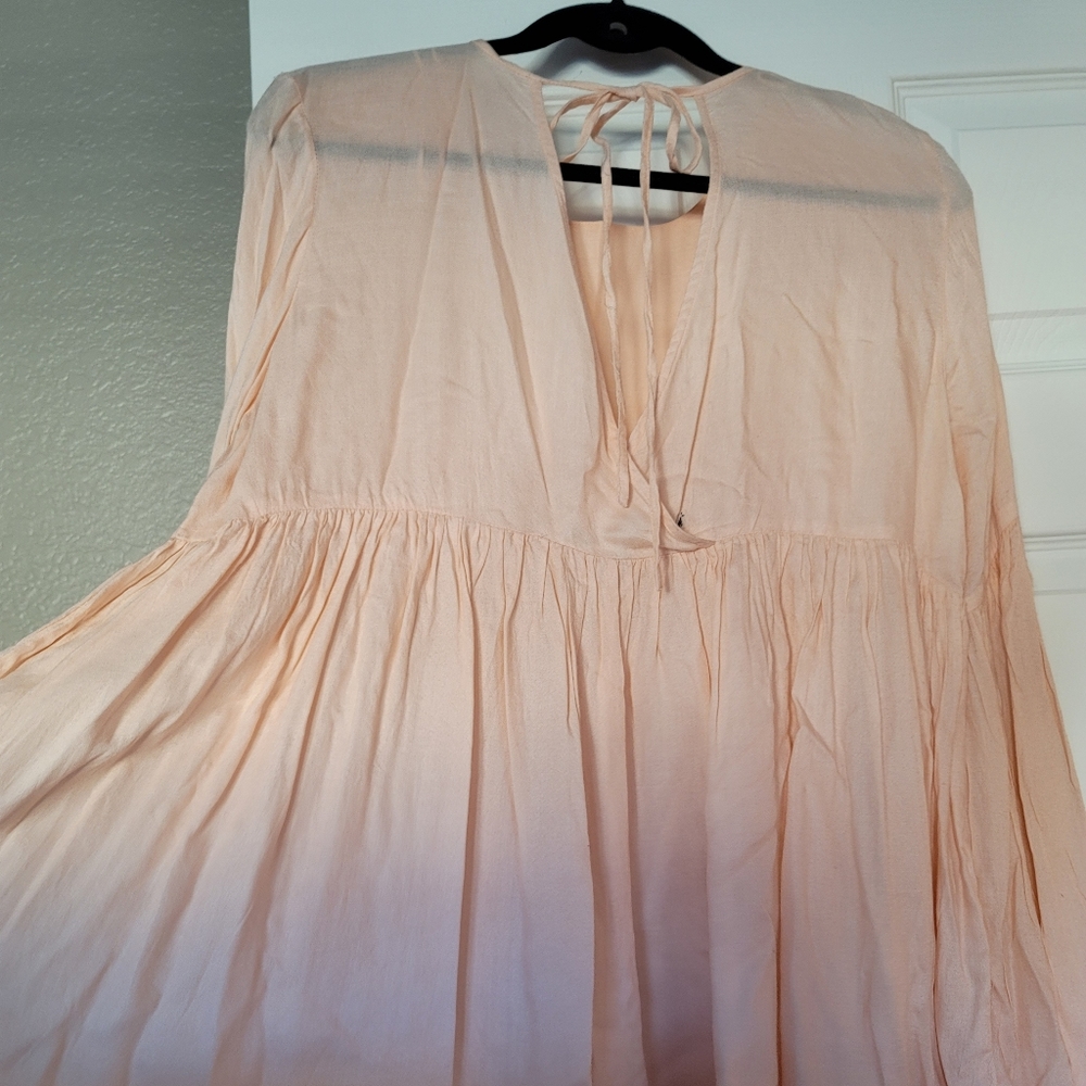 Walter Baker really soft peach blouse